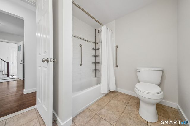 10 Wells Avenue, Stamford, CT 06902