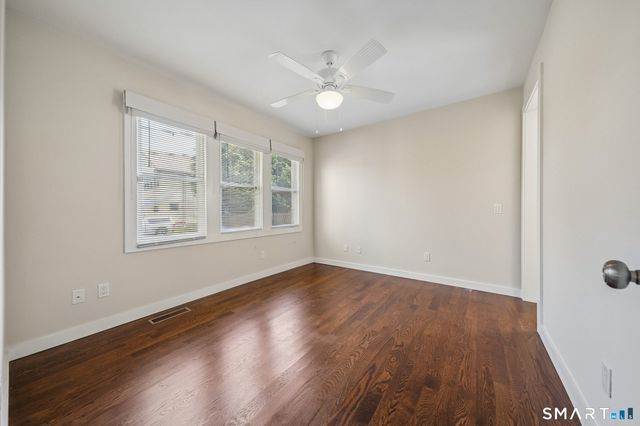 10 Wells Avenue, Stamford, CT 06902