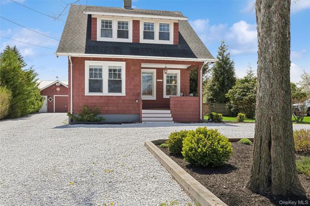23530 Main Road, Orient, NY 11957