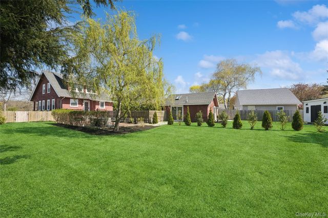 23530 Main Road, Orient, NY 11957