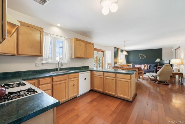 70 Woodland Road, Monroe, NY 10950