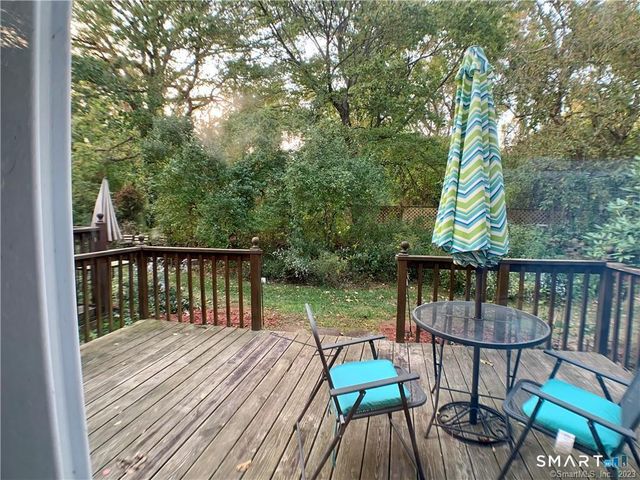 64 East Gate Lane, Hamden, CT 06514