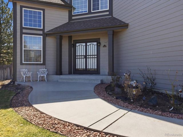 6638 W Hamilton Drive, Lakewood, CO 80227