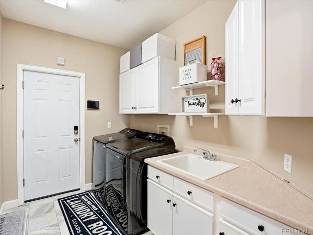 6638 W Hamilton Drive, Lakewood, CO 80227