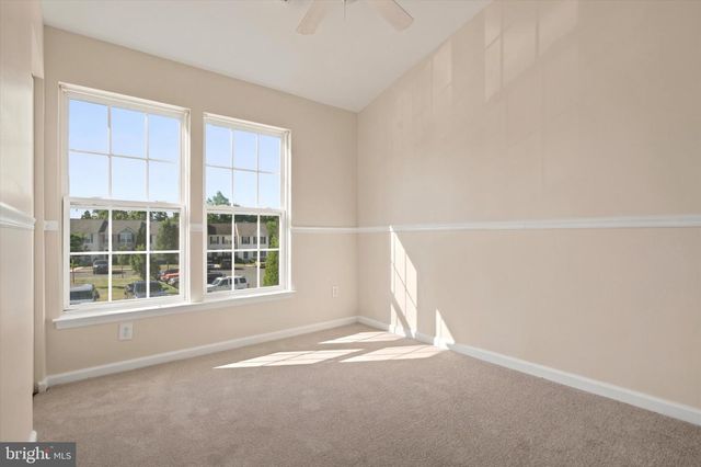 1282 HUNTER LN, Perkiomenville, PA 18074