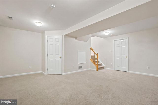 1282 HUNTER LN, Perkiomenville, PA 18074