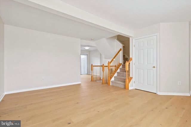 1282 HUNTER LN, Perkiomenville, PA 18074