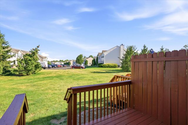 1282 HUNTER LN, Perkiomenville, PA 18074