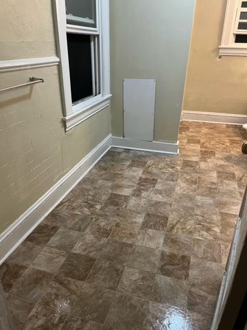 2414 Delaware AVE, Roanoke, VA 24017