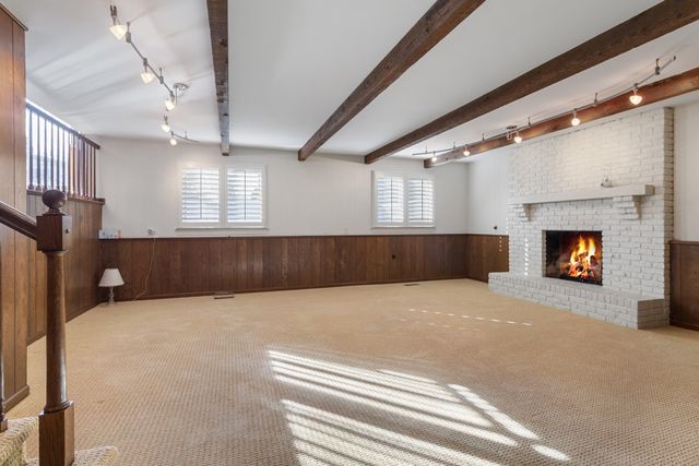 9536 Walnut Drive, Munster, IN 46321