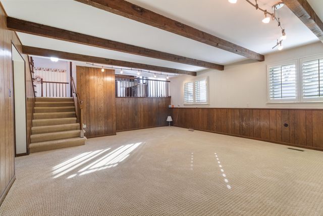 9536 Walnut Drive, Munster, IN 46321