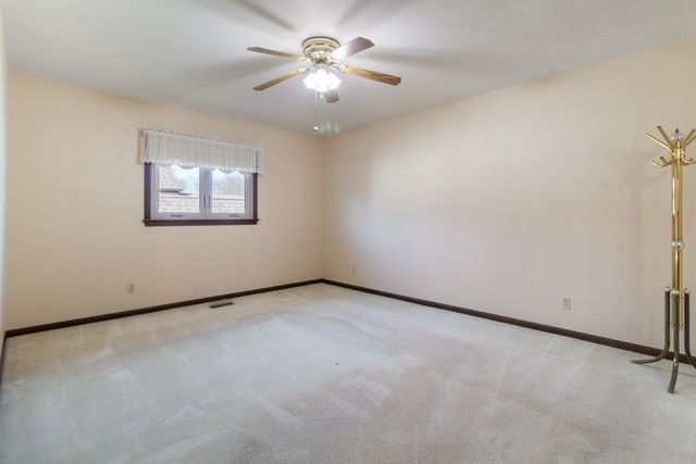 9536 Walnut Drive, Munster, IN 46321