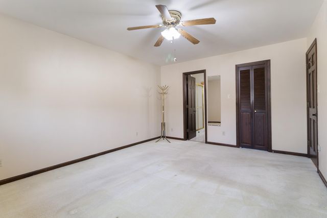 9536 Walnut Drive, Munster, IN 46321