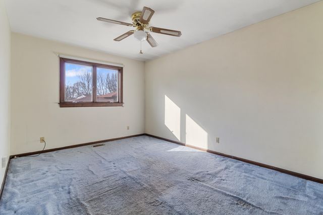 9536 Walnut Drive, Munster, IN 46321