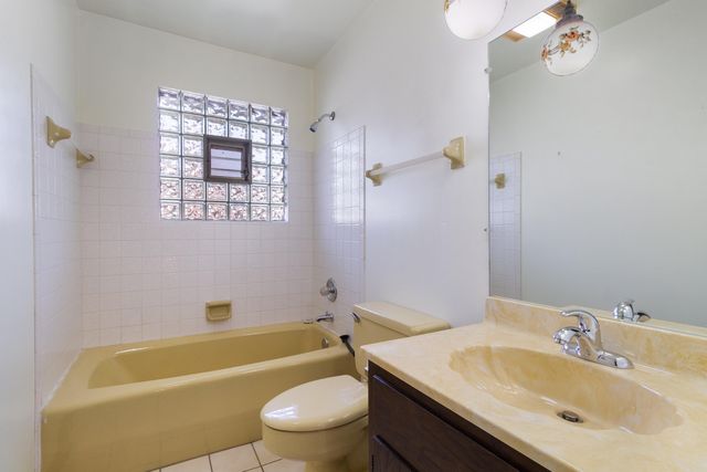 9536 Walnut Drive, Munster, IN 46321