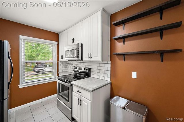 1186 Larkmoor Boulevard, Berkley, MI 48072