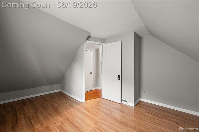 1186 Larkmoor Boulevard, Berkley, MI 48072