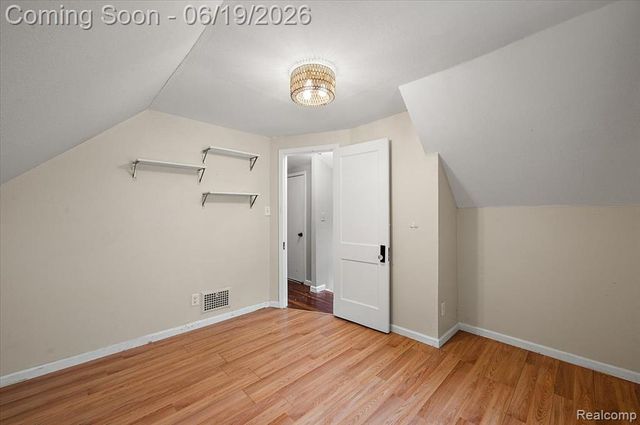 1186 Larkmoor Boulevard, Berkley, MI 48072