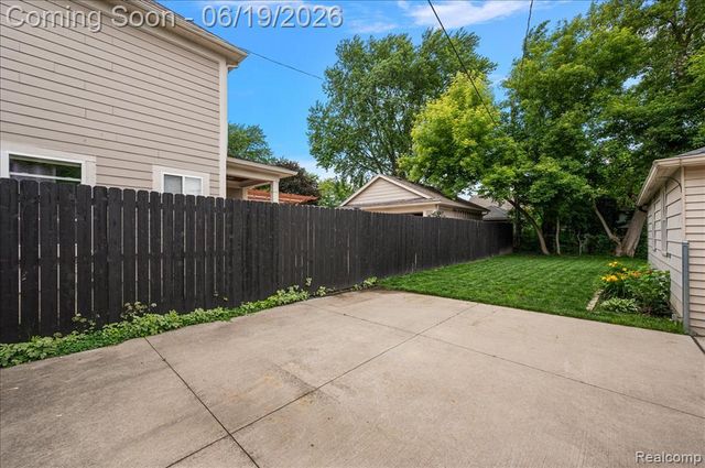 1186 Larkmoor Boulevard, Berkley, MI 48072