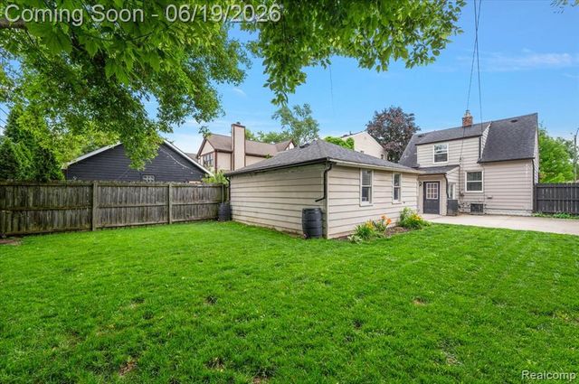 1186 Larkmoor Boulevard, Berkley, MI 48072