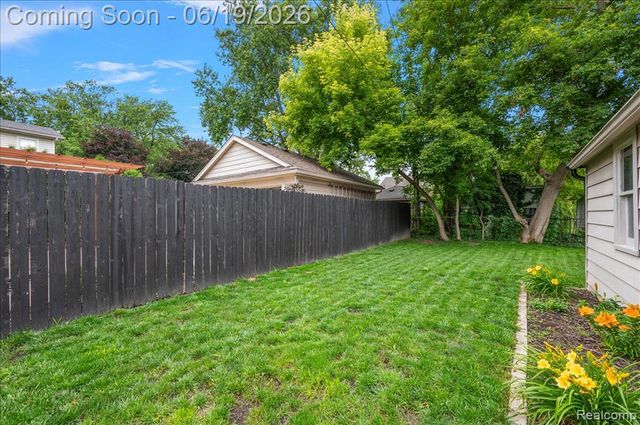 1186 Larkmoor Boulevard, Berkley, MI 48072