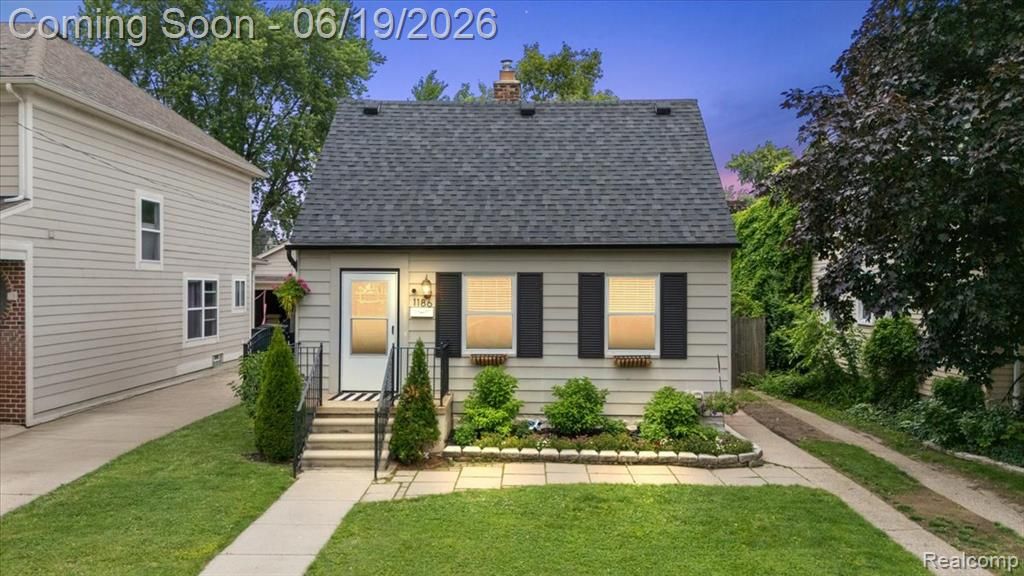 1186 Larkmoor Boulevard, Berkley, MI 48072
