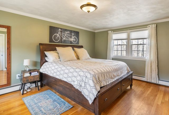 97 Francis Ave, Shrewsbury, MA 01545