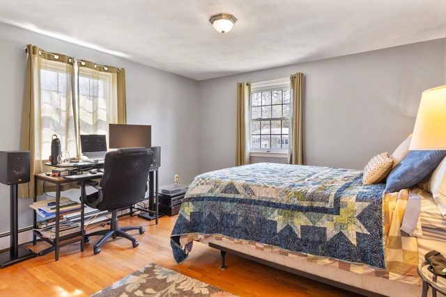 97 Francis Ave, Shrewsbury, MA 01545