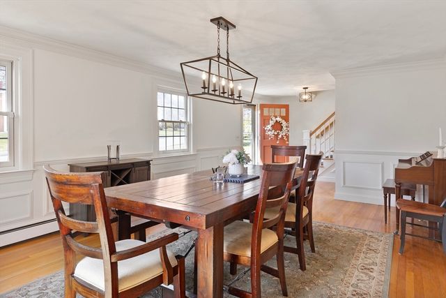 97 Francis Ave, Shrewsbury, MA 01545