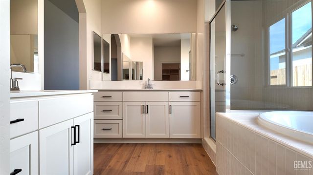 7503 Cryosphere Street, Bakersfield, CA 93311