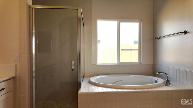 7503 Cryosphere Street, Bakersfield, CA 93311