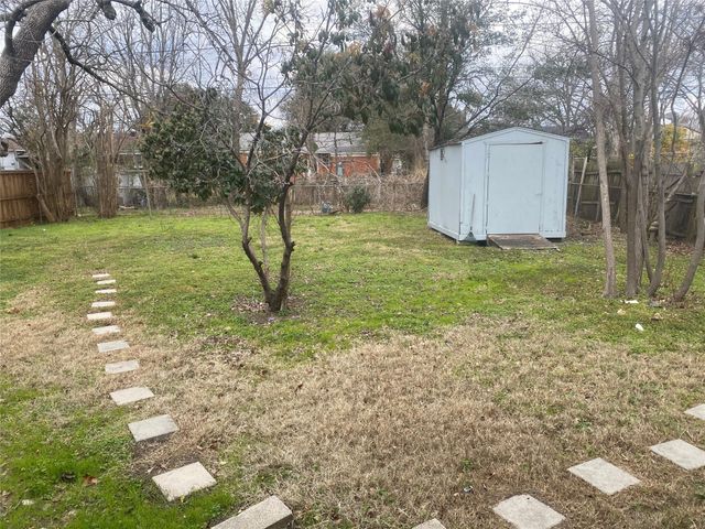 10421 Desdemona Drive, Dallas, TX 75228