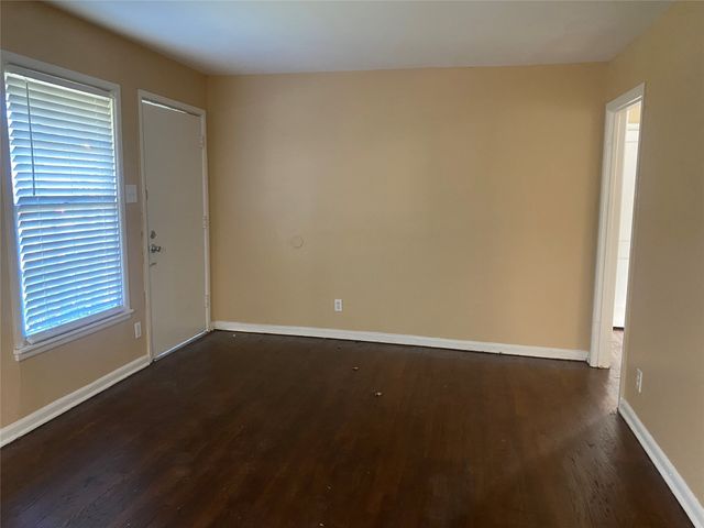 10421 Desdemona Drive, Dallas, TX 75228