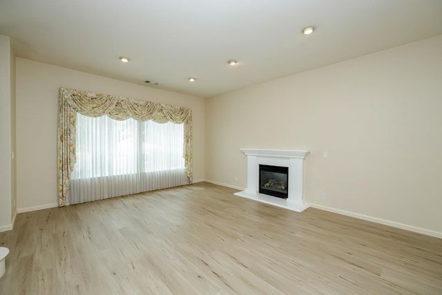 3513 Aristides Dr, Modesto, CA 95355