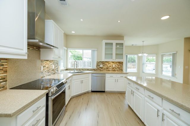 3513 Aristides Dr, Modesto, CA 95355