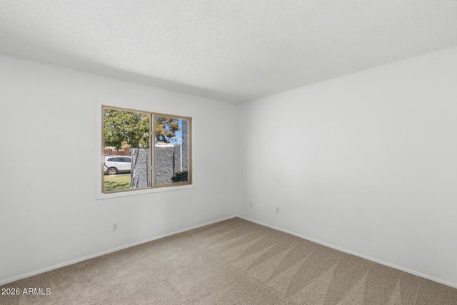 5320 W SHEENA Drive, Glendale, AZ 85306