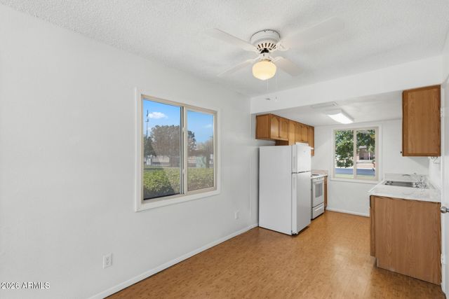 5320 W SHEENA Drive, Glendale, AZ 85306