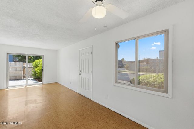 5320 W SHEENA Drive, Glendale, AZ 85306