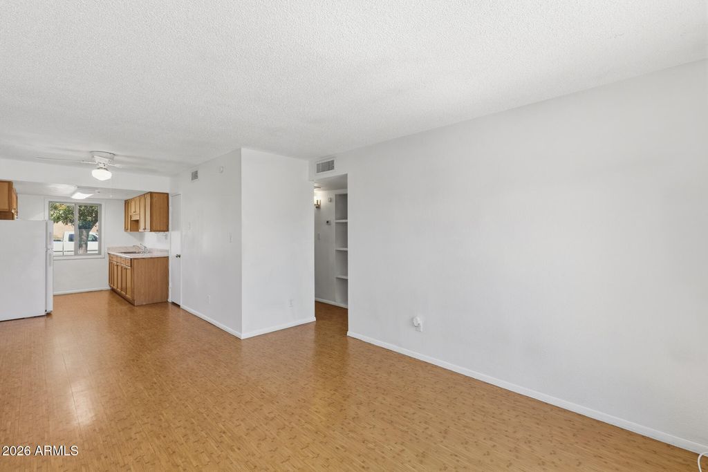 5320 W SHEENA Drive, Glendale, AZ 85306 — photo 4