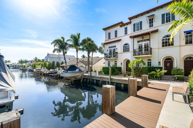 813 Estancia Way, Boynton Beach, FL 33435