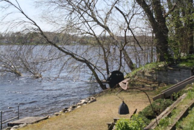 22951 Riverside Drive, Mendon, MI 49072