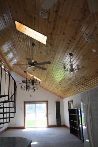 22951 Riverside Drive, Mendon, MI 49072