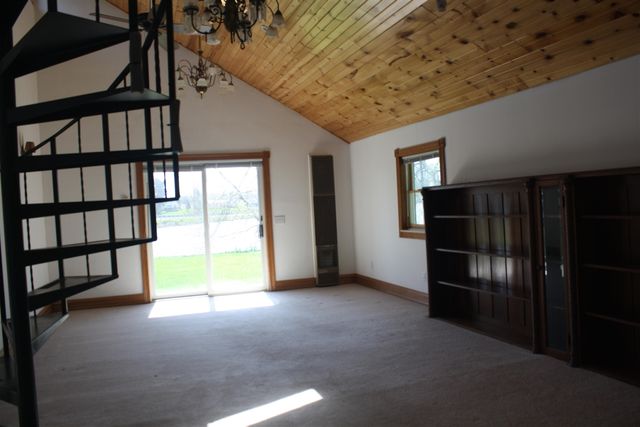22951 Riverside Drive, Mendon, MI 49072