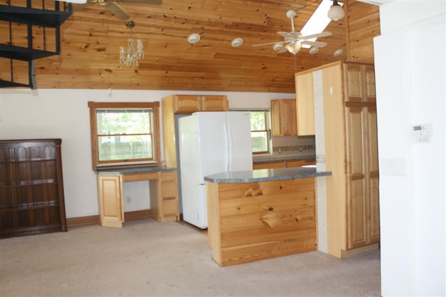 22951 Riverside Drive, Mendon, MI 49072
