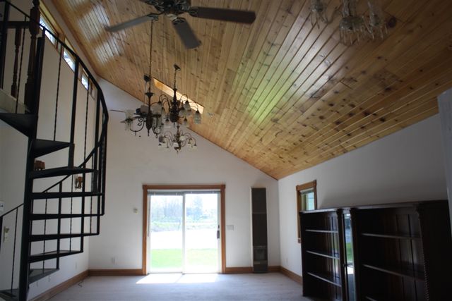 22951 Riverside Drive, Mendon, MI 49072