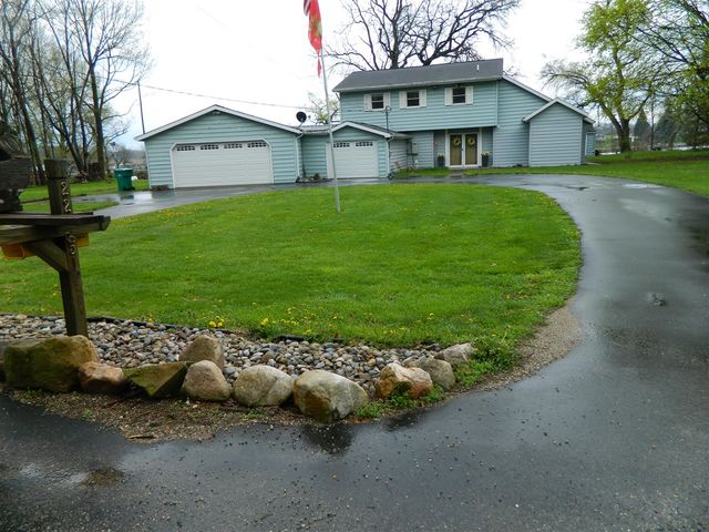 22951 Riverside Drive, Mendon, MI 49072