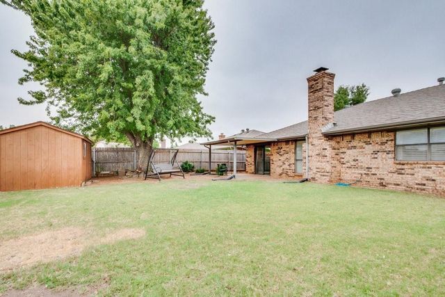 1332 Chimney Hill Road, Yukon, OK 73099
