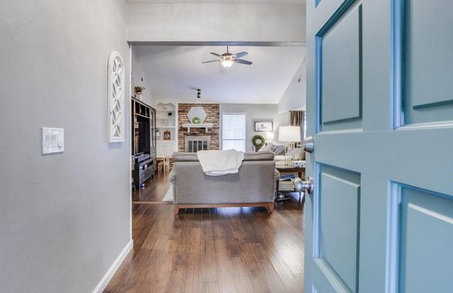 1332 Chimney Hill Road, Yukon, OK 73099