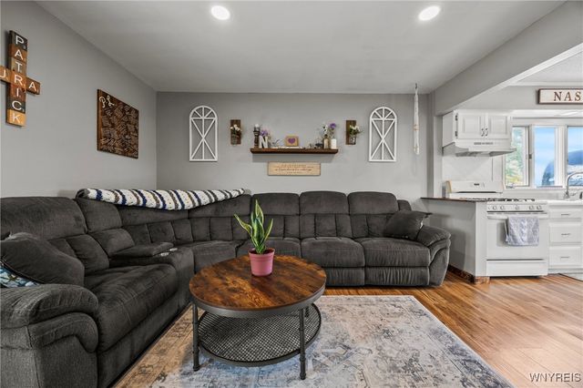 433 Borden Road, Cheektowaga, NY 14224