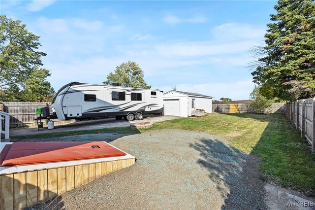 433 Borden Road, Cheektowaga, NY 14224